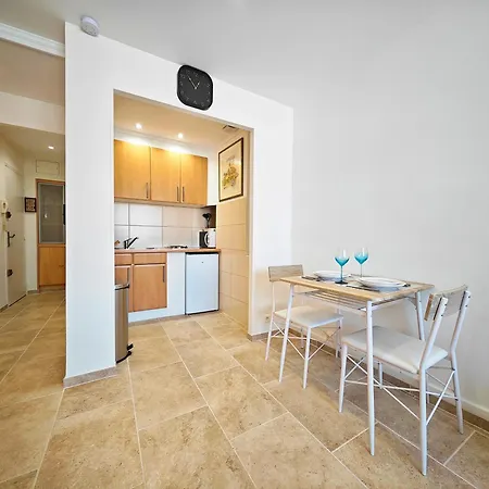 Apartment Calm And